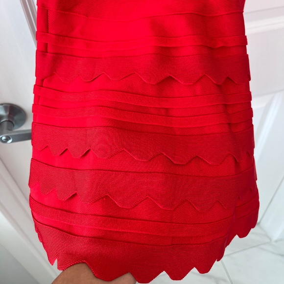 Nevada Love Red Scalloped Bandage Dress – Size M - Picture 7 of 10